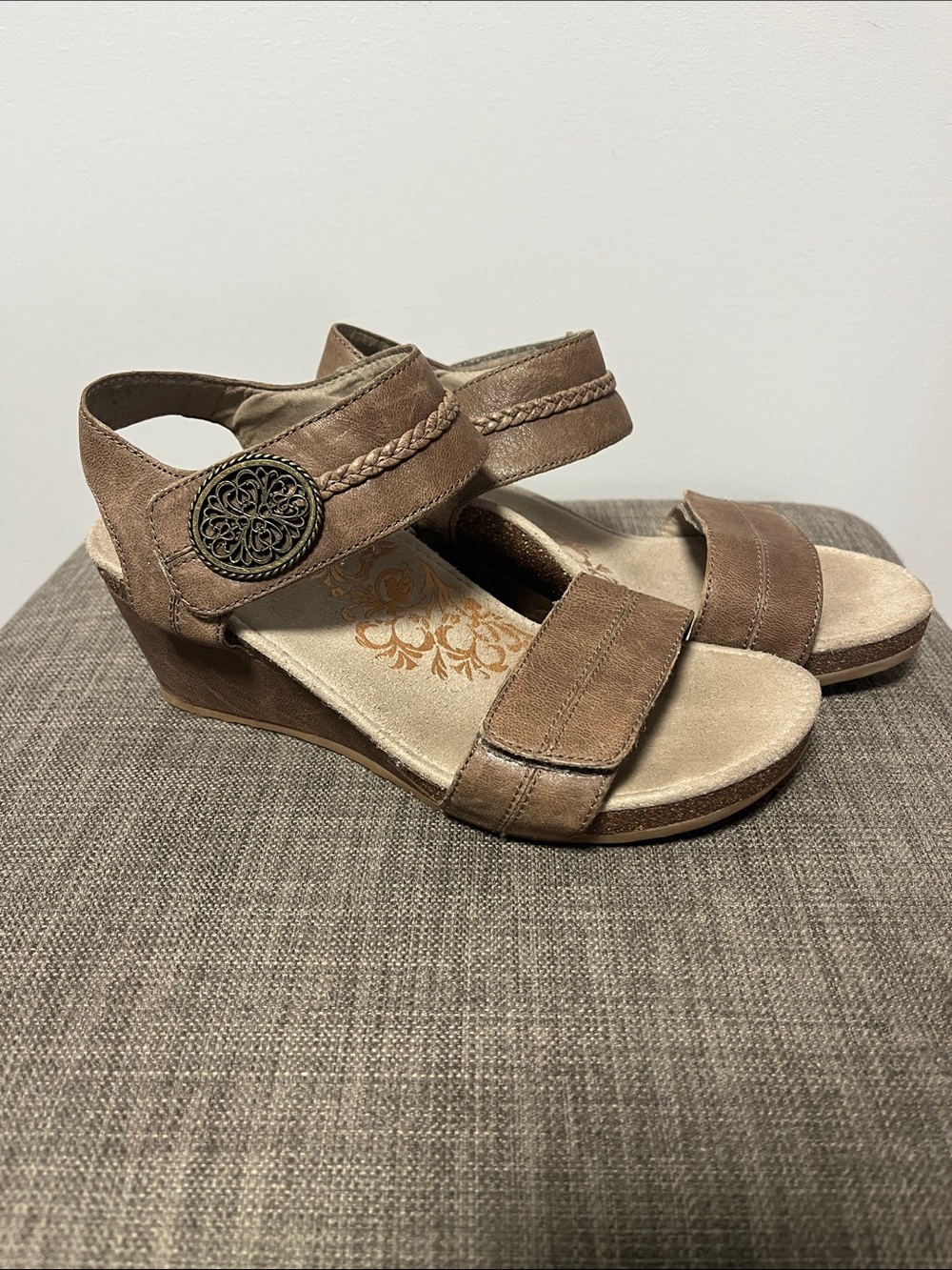 Aetrex Arielle Leather Wedge Sandals Brown Comfort Orthotic 6